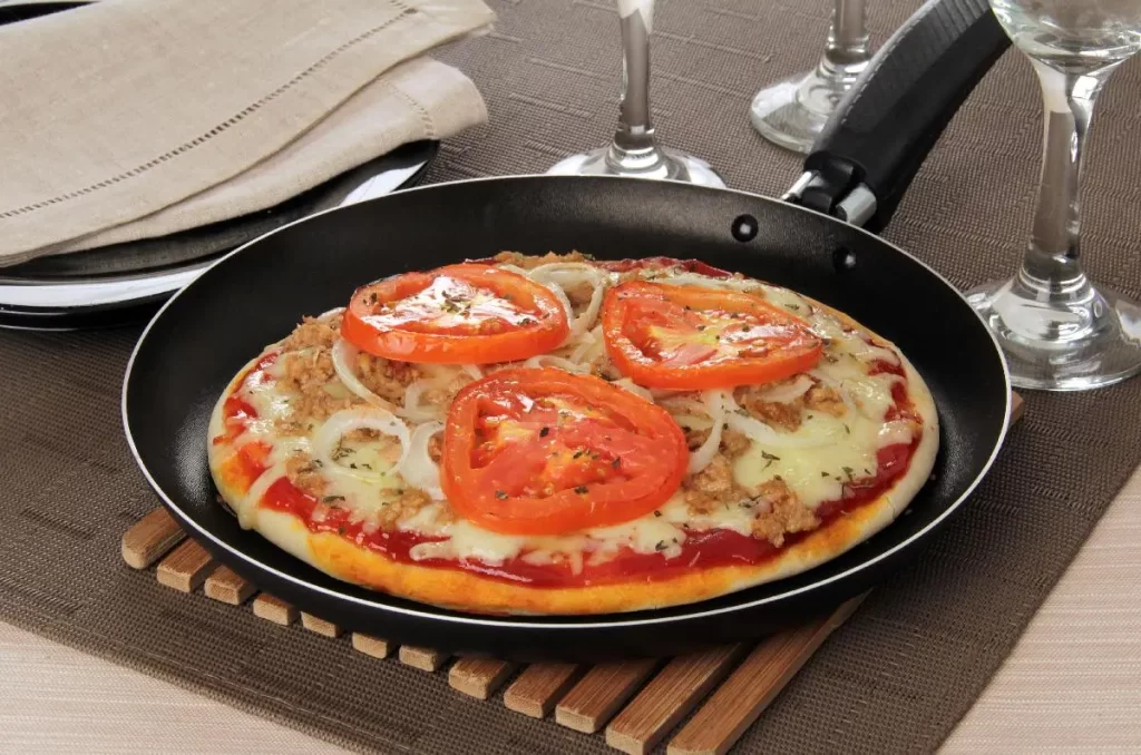pizza-de-frigideira-de-atum-56081
